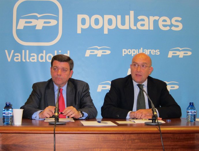 González Gago y Carnero presentan la Convención del PP de Valladolid