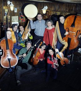 O'Carolan presenta su trabajo 'Nota de paso', en Ejea.