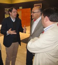 Fernández Mañueco califica de "buena noticia" la reordenación de Renfe y alaba la "coordinación" entre administraciones