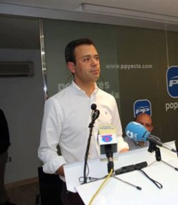 Marcos Ortuño es reelegido presidente del PP de Yecla