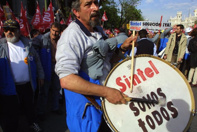 Trabajadores de Sintel marchan por Madrid