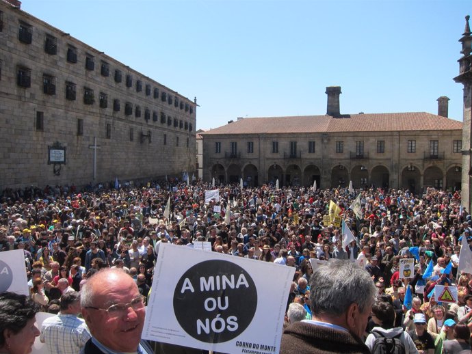 Manifestación en contra de la megaminería en Santiago