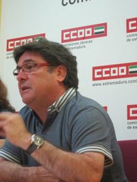 CCOO dice que la asamblea de Caja Extremadura puede ser un "buen día" para que Bravo anuncie que "se va para su casa"