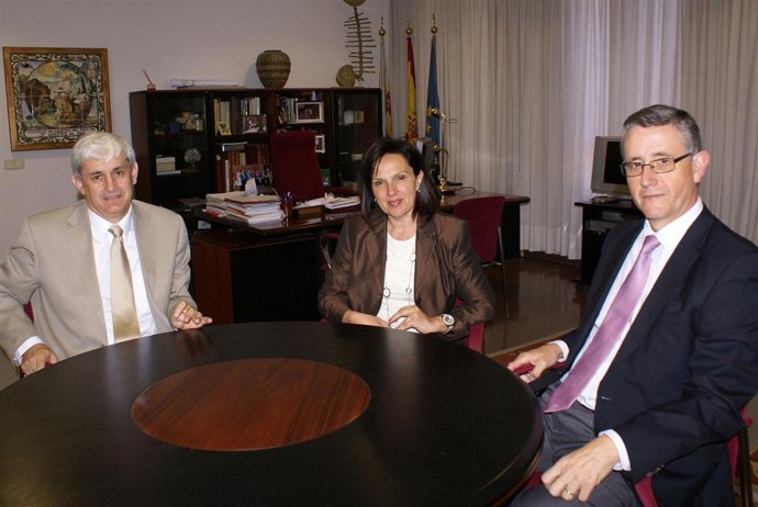 Julián Cámara, Carmen Martínez y Mariano Menor                 