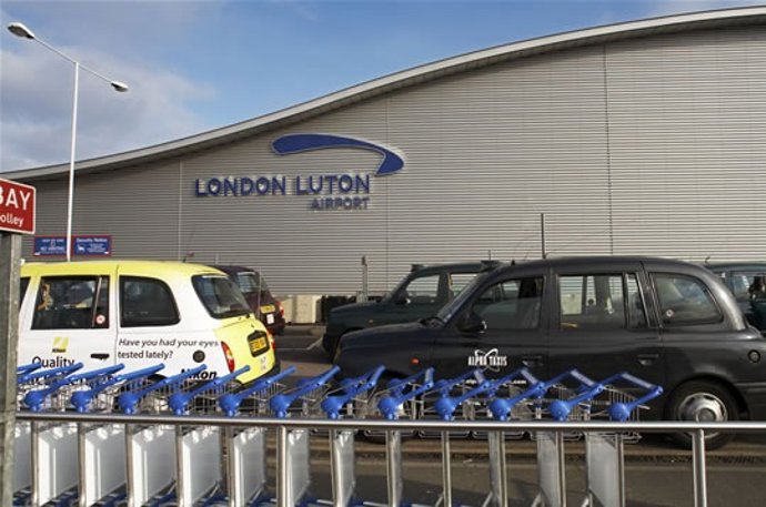 Aeropuerto De London Luton De Abertis