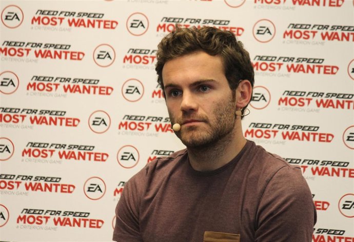Juan Mata presentación videojuego Need for Speed Most Wanted 
