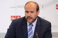 PSOE espera que Romaní "tome buena nota" de las declaraciones de De Guindos sobre las rentas altas