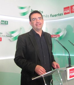 Mario Jiménez, este lunes