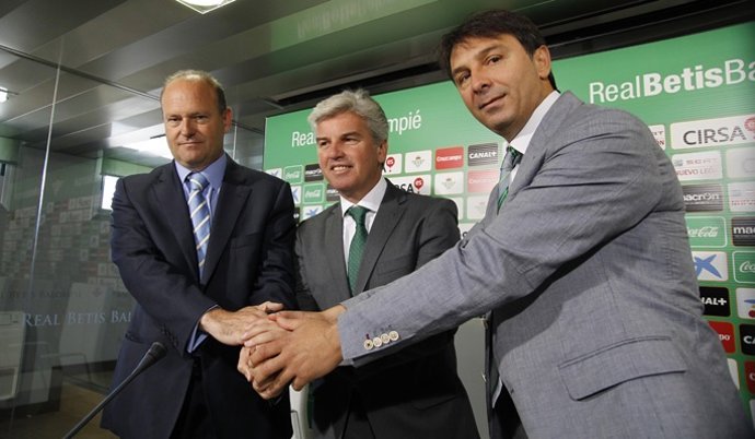  Pepe Mel, Miguel Guillén Y Vlada Stosic Betis