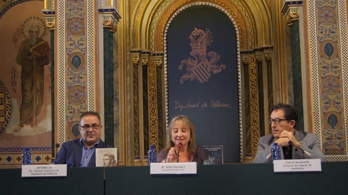 Puchalt junto a Lis y Magraner en la rueda de prensa         