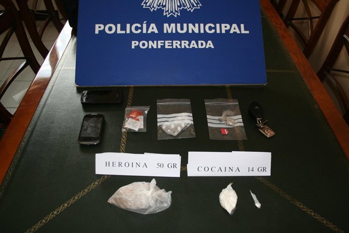 Sustancias estupefacientes intervenidas a los detenidos