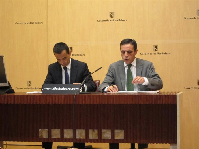 Joaquín García y Vicente Marí