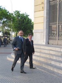 Rodríguez de Castro llama "sinvergüenza" a De Mier y avisa de que le denunciará si comete perjurio