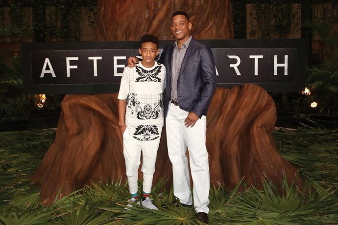  Jaden Smith Y Will Smith Presentan After Earth