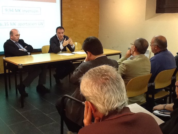 Pérez Arregui y el consejero Esparza en la reunión