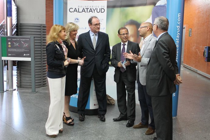 El vicepresidente de la Diputación de Zaragoza en la estación de Atocha