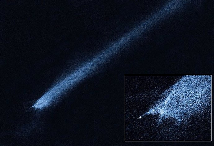 Asteroide con cola de un millón de kilómetros