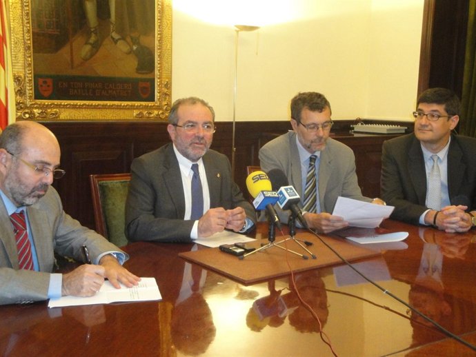 Lleida entrega siete becas postMIR