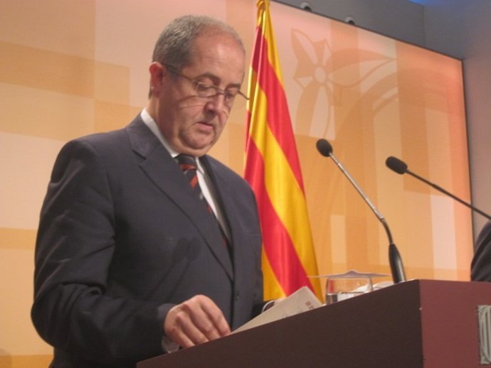 El conseller Felip Puig, tras el Consell Executiu