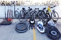 Detenidos en Mallorca dos jóvenes de 19 y 21 años y un hombre de 40 por robar bicicletas y ciclomotores