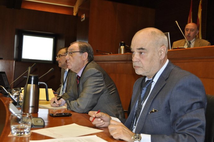 Lorenzo Arracó, Celso Mostacero y Leandro Catalán, en las Cortes