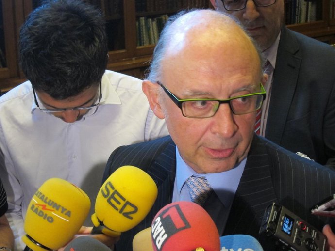El ministro de Hacienda y Adm. Públicas, C.Montoro