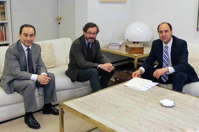 Reunión de Diego, Lassalle y Serna este lunes en Madrid