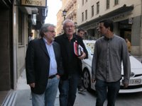 Cayo Lara califica de "intolerable" mantener abiertas las puertas de la central