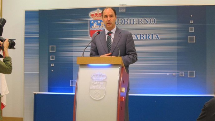 Diego responde en rueda de prensa a los comentarios de Pérez Rubalcaba