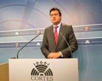 López critica la "bronca" y el "lío" de Gobierno y Junta por los fondos de Desarrollo Rural y pide que se "aclaren"