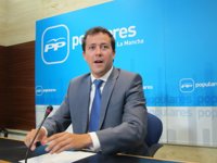 PP aclara al PSOE que los profesores de refuerzo "en ningún caso" van a cobrar por debajo del SMI
