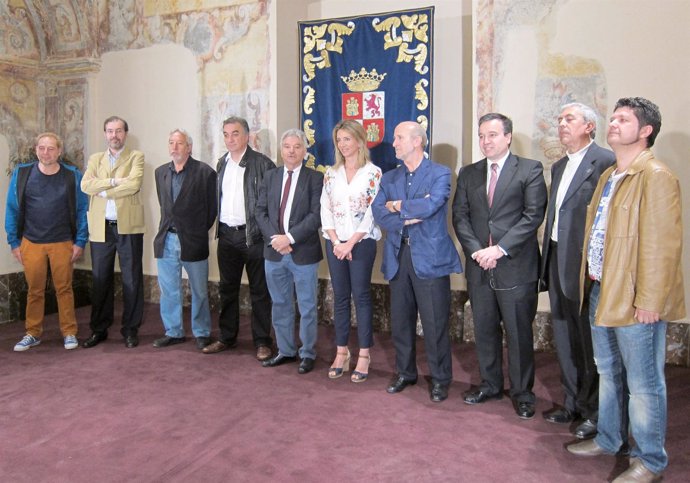 Alicia García junto a los directores de los festivales de CYL