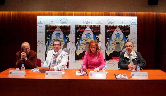 Presentación de la obra 'Un cadaver a los Postres' por Arcón de Olid