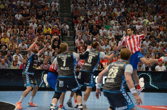 Kyril Lazarov Chema Rodriguez Copenhague Balonmano Atletico De Madrid 