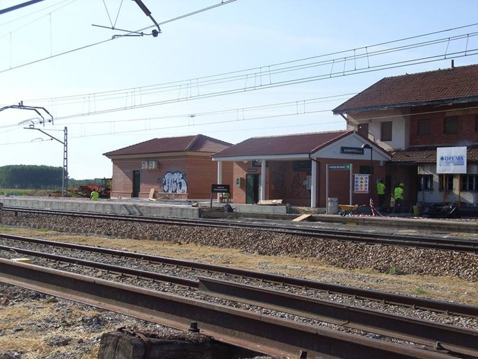 Estación de tren de Barrientos, donde se han suprimido paradas de trenes 