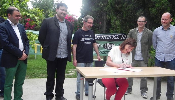 Francina Armengol y Biel Barceló firman su compromiso por el Tren de Llevant
