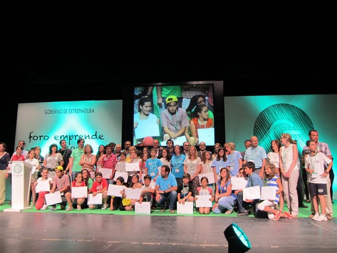 Monago Clausura El Foro Emprende Junior En Cáceres