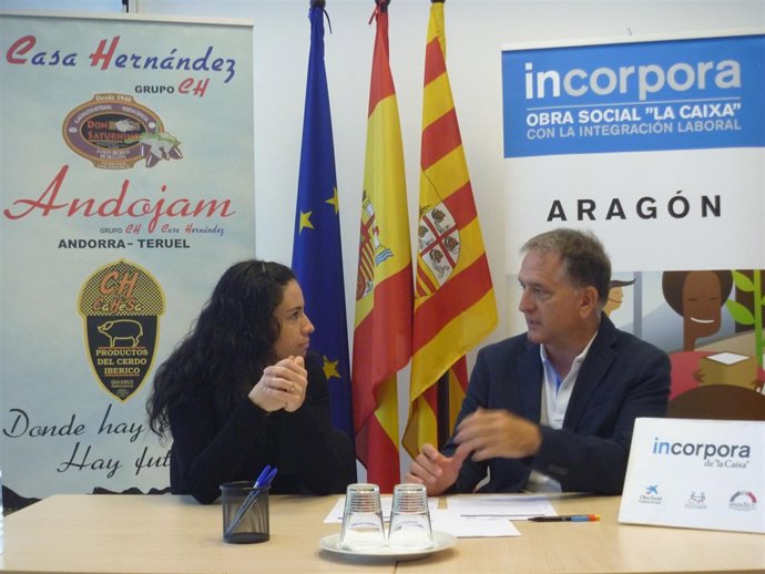 Firma del convenio entre Andojam y el Proyecto Incorpora