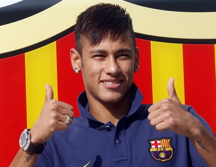 Neymar en su presentación con el Barcelona
