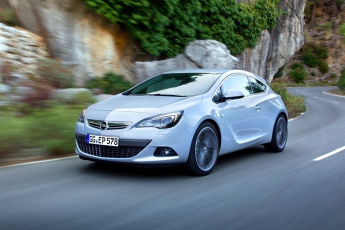 Opel Astra GTC