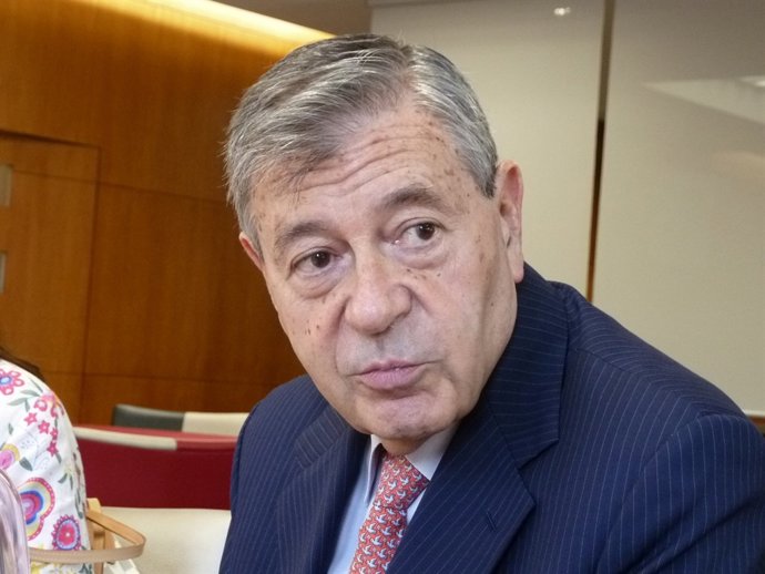 El profesor de Iese Pedro Nueno
