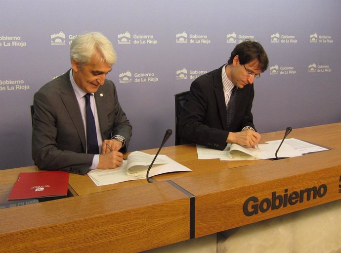 Capellán y Arnáez Vadillo firman los convenios