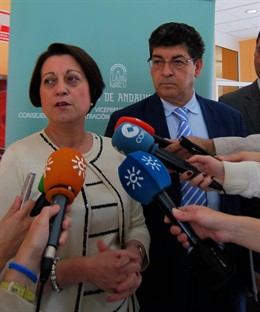 Diego Valderas, hoy junto a Dolores Muñoz