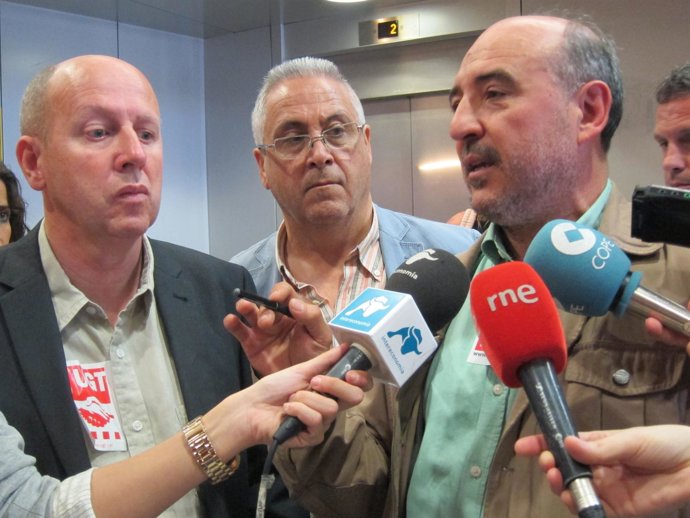 Xavier Casas (UGT) y Xesús González (CC.OO.)