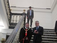 Griñán valora la "rectificación" de subida de dietas, dice que la desconocía y que ordenó que no se cobrara