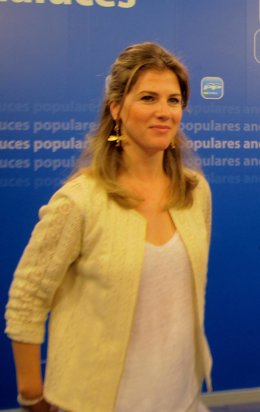 La portavoz de Igualdad del PP-A, Ana Mestre, hoy en rueda de prensa