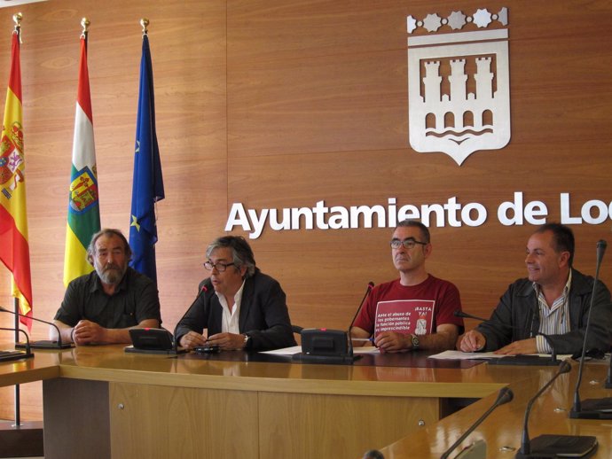 Gasull, con miembros de la Junta de Personal del Ayuntamiento logroñés