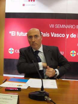 Carlos Urquijo