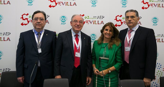Pediatras En el marco del 62 Congreso de la Asociación Española de Pediatría