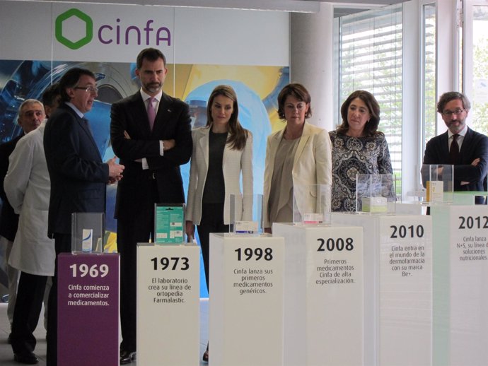 Los Príncipes de Asturias visitan los Laboratorios Cinfa.